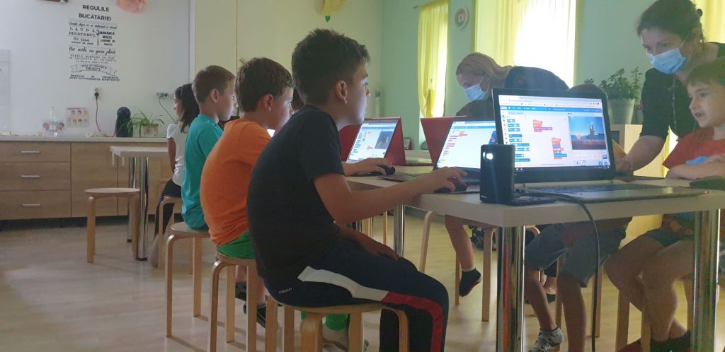 IOTESA Kids ofera o lectie demonstrativa de programare pentru copii la sediul colegilor nostri de la Das Kindernest Afterschool Giroc 8