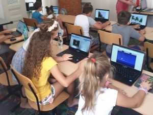 Curs programare pentru copii cu Iotesa Kids la Fritzi After School Timișoara - Trecerea anotimpurilor4
