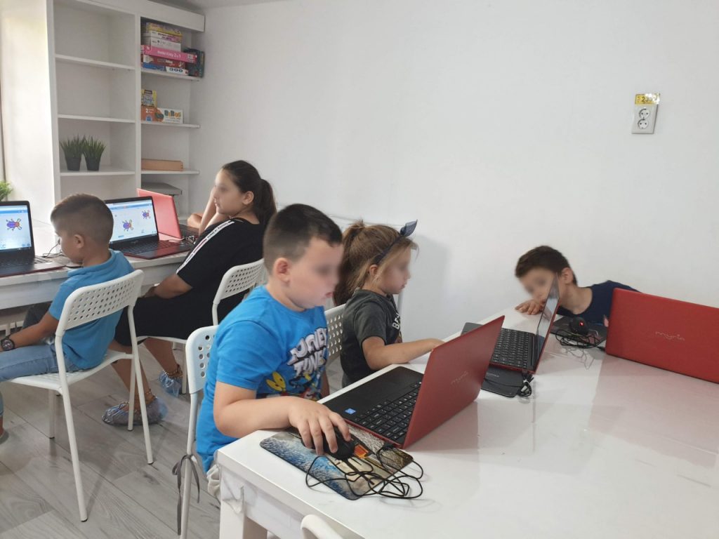 Curs de programare cu Iotesa Kids la Afterschool Exploratorii Cunoașterii Timișoara - Jocul cu animale4