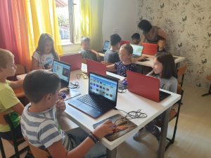 Lectie demonstrativa de programare cu IOTESA Kids la EDES After School Timisoara2